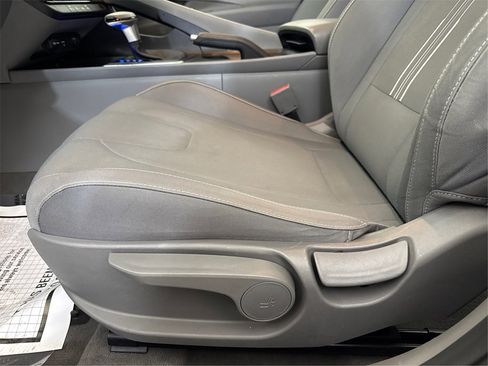 Used 2021 Hyundai Elantra SEL image 34