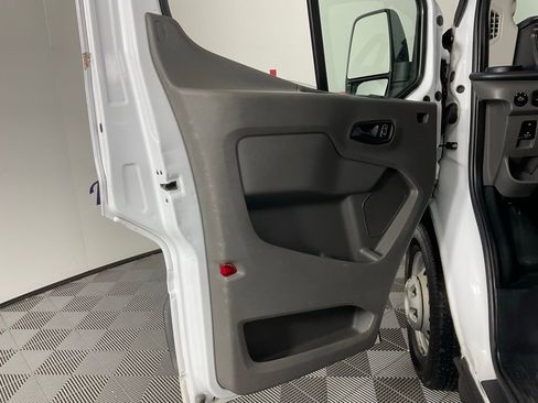 Used 2023 Ford Transit 250 Medium Roof AWD image 12