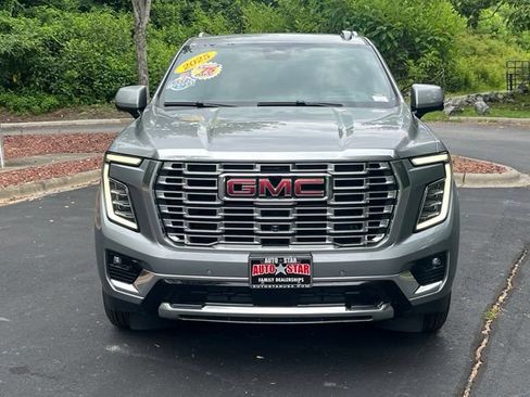 Used 2025 GMC Yukon Denali AWD/4WD image 5