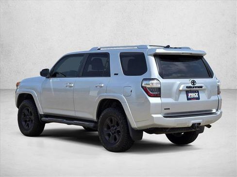 Used 2016 Toyota 4Runner SR5 RWD image 7