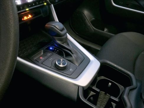 Used 2025 Toyota RAV4 LE image 15