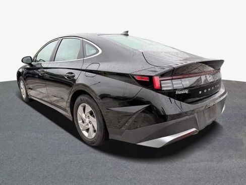 Certified 2026 Hyundai Sonata SE FWD image 2