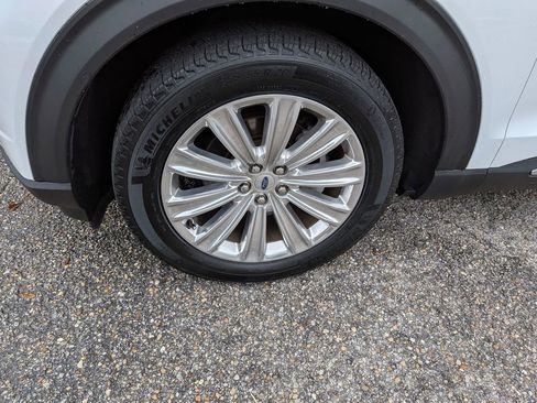 Used 2020 Ford Explorer Limited image 35