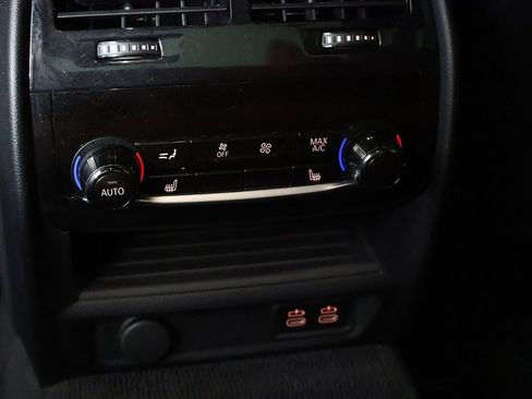 Used 2021 BMW M5 image 51