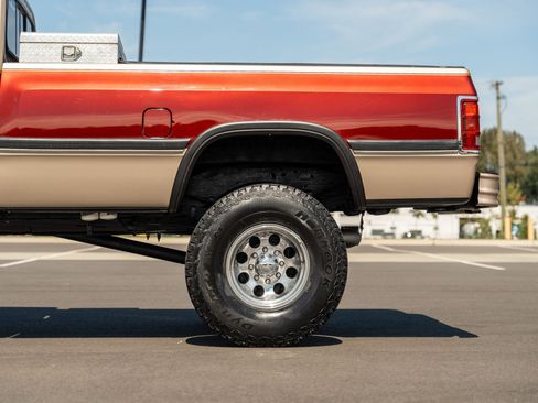 Used 1992 Dodge D/W Truck 350 image 5