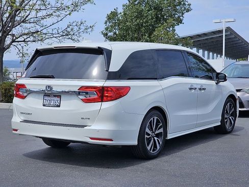 Used 2018 Honda Odyssey Elite image 18