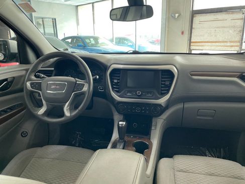 Used 2017 GMC Acadia SLE image 29