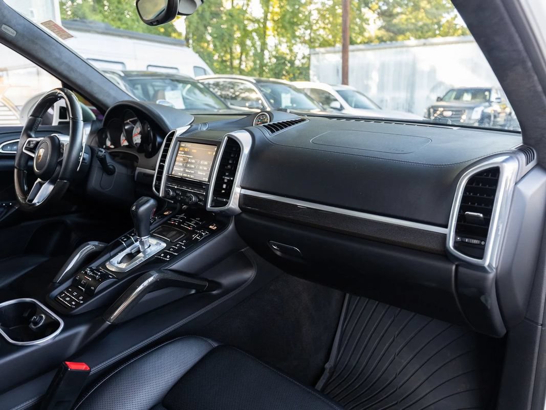 Used 2016 Porsche Cayenne GTS w/ Premium Package Plus AWD/4WD image 20