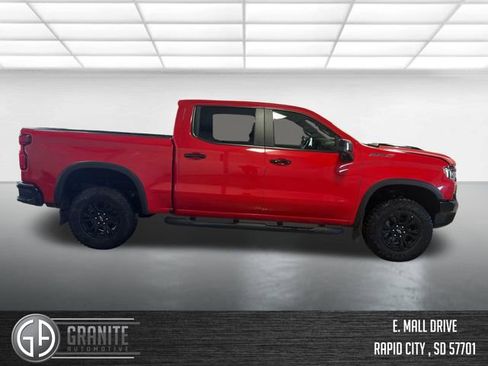 Used 2025 Chevrolet Silverado 1500 ZR2 w/ Technology Package AWD/4WD image 6