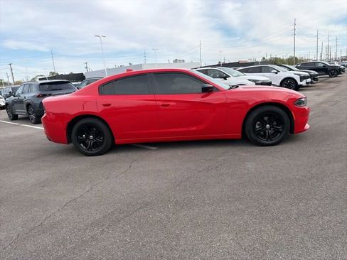Used 2023 Dodge Charger SXT image 4