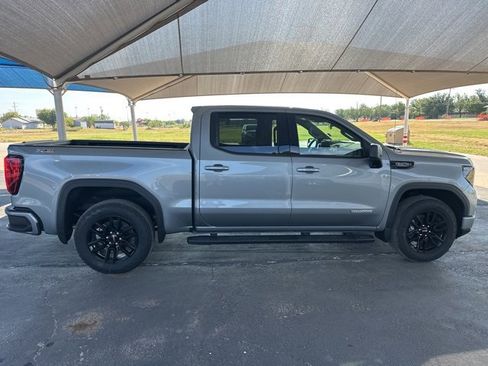 Used 2025 GMC Sierra 1500 Elevation image 8