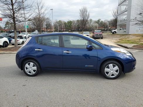 Used 2017 Nissan Leaf S w/ Charge Package image 2