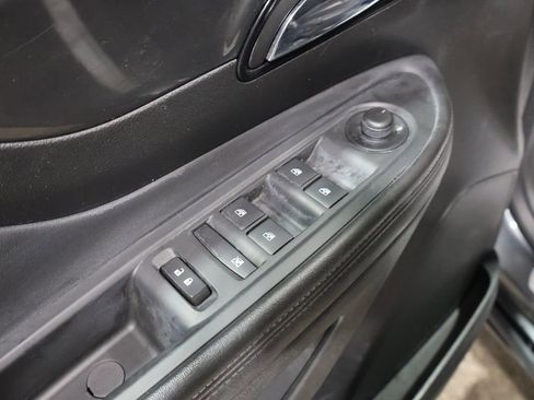 Used 2017 Buick Encore Essence image 16