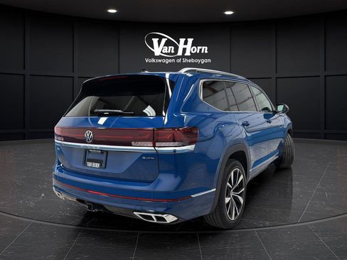 Used 2025 Volkswagen Atlas SEL Premium R-Line image 7