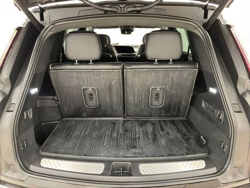 Certified 2026 Cadillac Vistiq Platinum w/ LPO, Floor Liner Package AWD/4WD image 17
