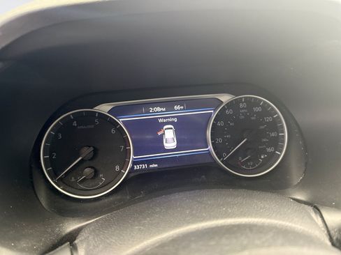 Used 2023 Nissan Sentra SV FWD image 11