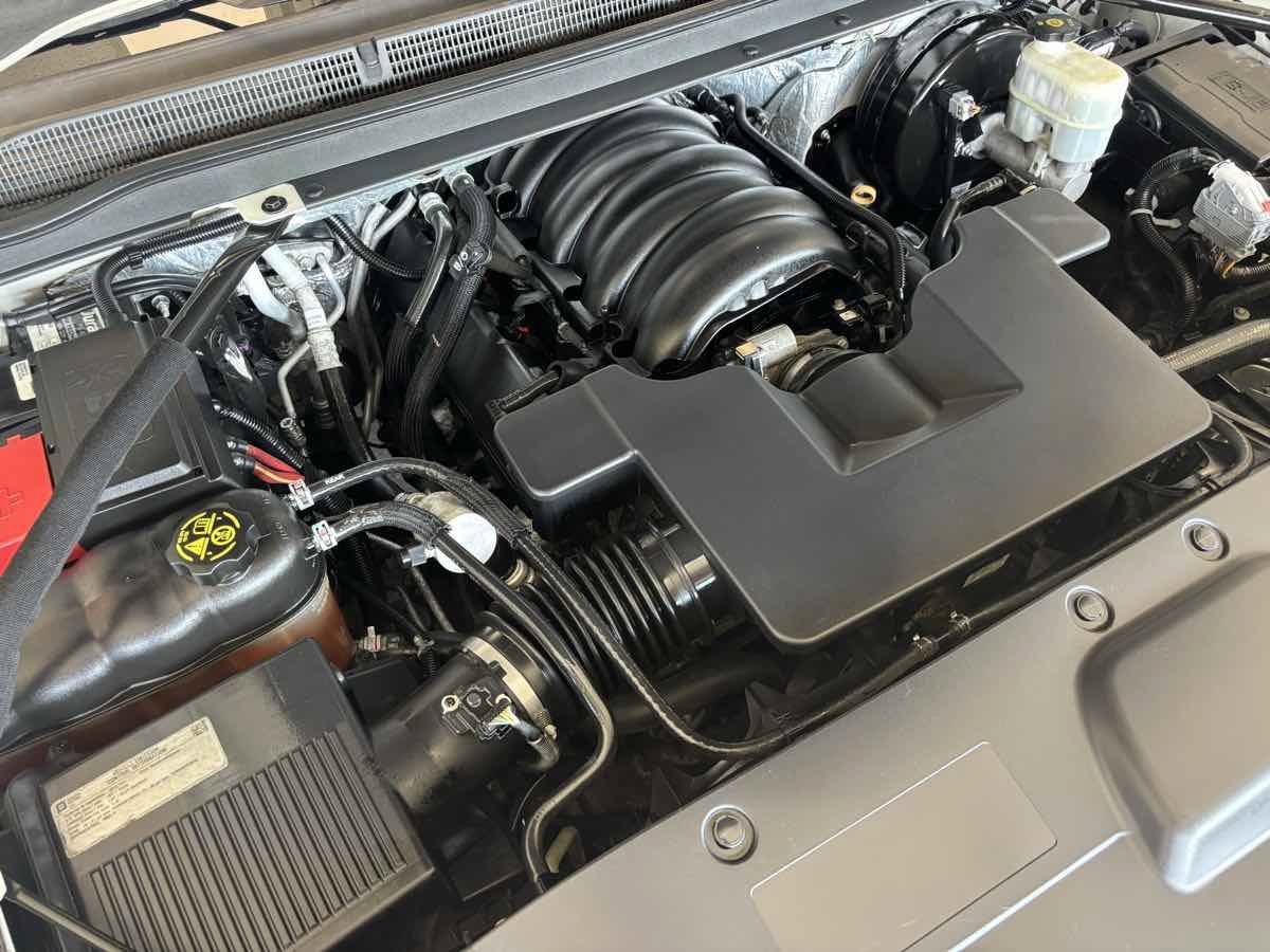 Used 2015 GMC Yukon XL SLT w/ Open Road Package RWD image 32