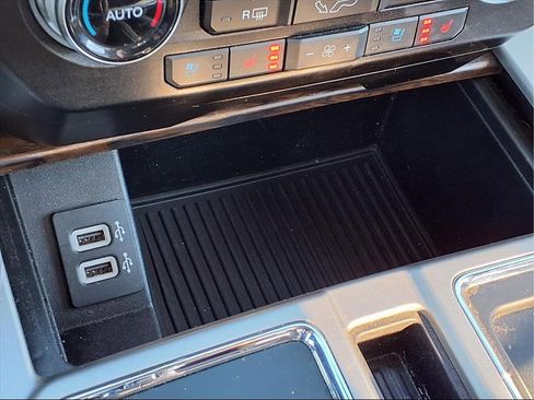 Used 2020 Ford F150 Lariat w/ Equipment Group 502A Luxury image 11