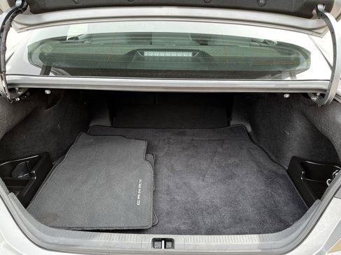 Used 2025 Toyota Camry SE w/ Convenience Package image 27