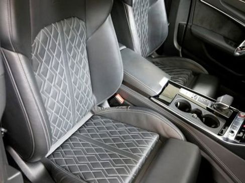 Used 2020 Audi S6 Premium Plus w/ S Sport Package image 7