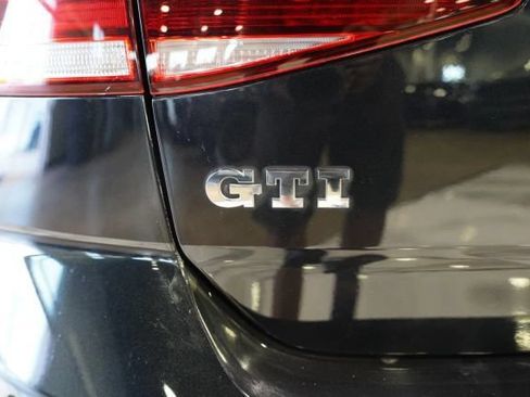 Used 2018 Volkswagen GTI Autobahn FWD image 13