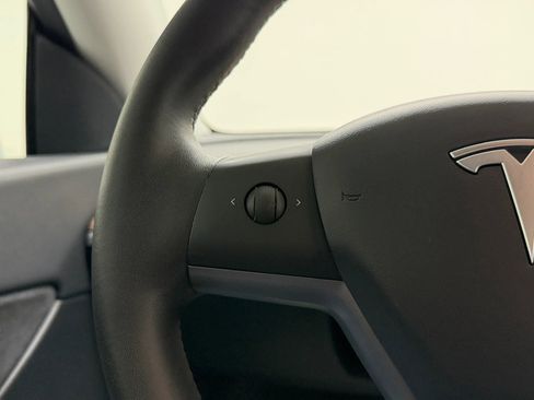Used 2020 Tesla Model Y Long Range AWD/4WD image 22