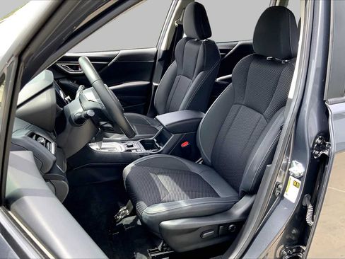 Certified 2024 Subaru Forester Premium AWD/4WD image 9