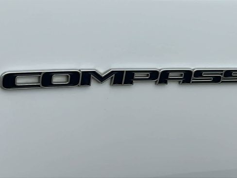 Used 2023 Jeep Compass Limited image 28