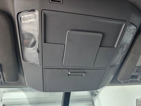 Used 2014 Toyota Tundra SR5 w/ SR5 Upgrade Package image 20