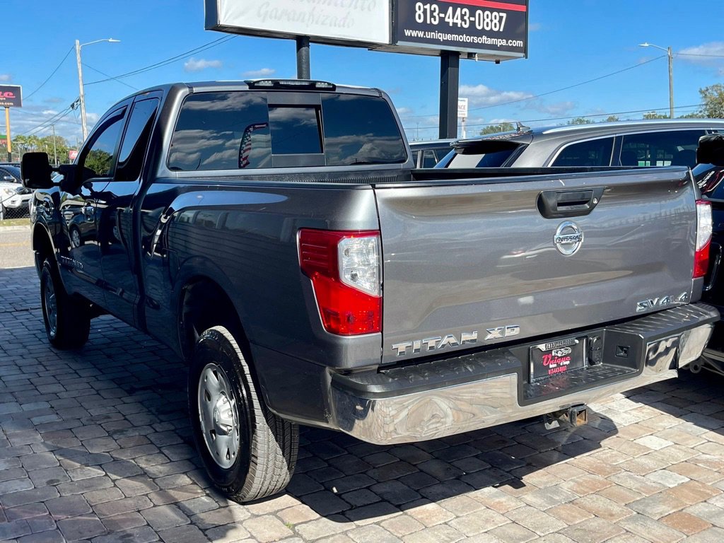 Used 2017 Nissan Titan SV AWD/4WD image 8