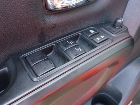 Used 2024 Nissan Titan PRO-4X w/ Pro-4x Convenience Package AWD/4WD image 31