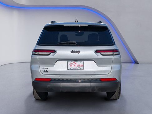 Used 2024 Jeep Grand Cherokee L Laredo image 8