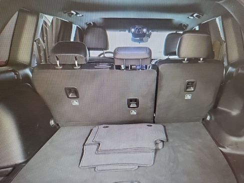 Used 2024 Jeep Grand Cherokee Altitude image 14