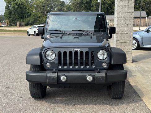 Used 2018 Jeep Wrangler Sport image 18