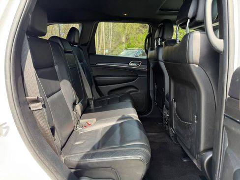 Used 2017 Jeep Grand Cherokee Limited AWD/4WD image 17
