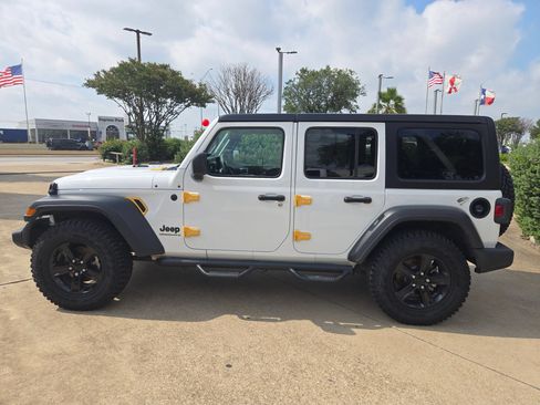 Used 2023 Jeep Wrangler Unlimited Sport AWD/4WD image 2