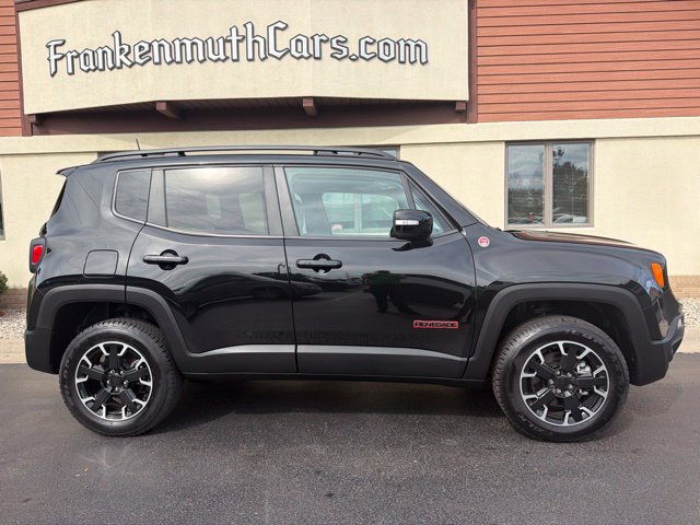 Certified 2023 Jeep Renegade Trailhawk w/ Sun/Sound Group AWD/4WD image 10