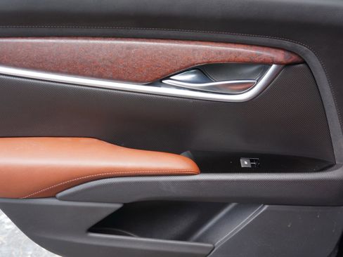 Used 2016 Cadillac XTS Premium image 20