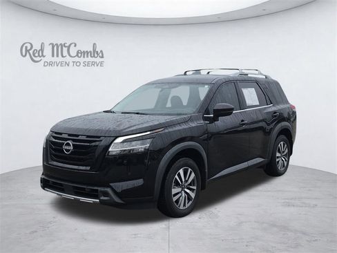 Used 2023 Nissan Pathfinder SL w/ Black Appearance Package FWD image 1