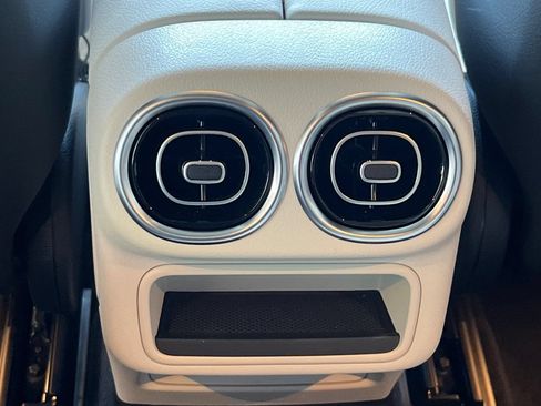 Certified 2026 Mercedes-Benz GLC 300 4MATIC image 18