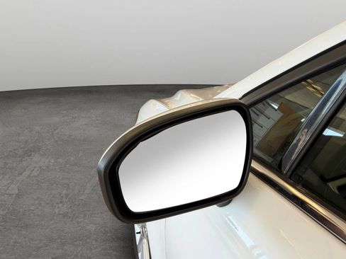 Used 2020 Ford Fusion SE FWD image 31