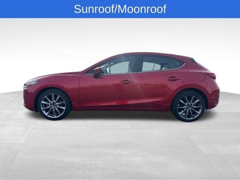 Used 2018 MAZDA MAZDA3 Touring image 7