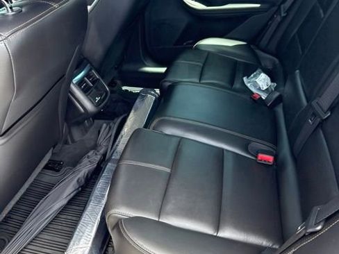 Used 2017 Chevrolet Impala LT FWD image 7