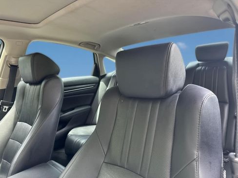 Used 2021 Honda Accord EX-L image 16