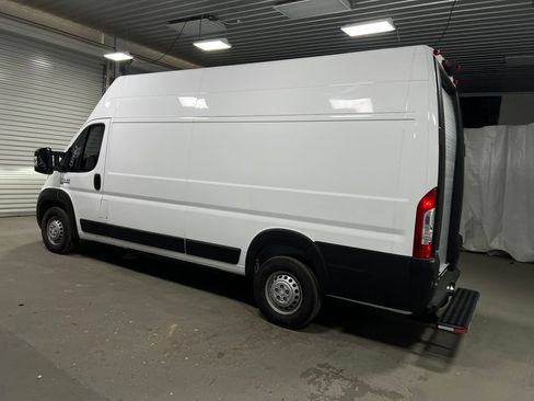 Used 2024 RAM ProMaster 3500 w/ Delivery Van Package FWD image 4