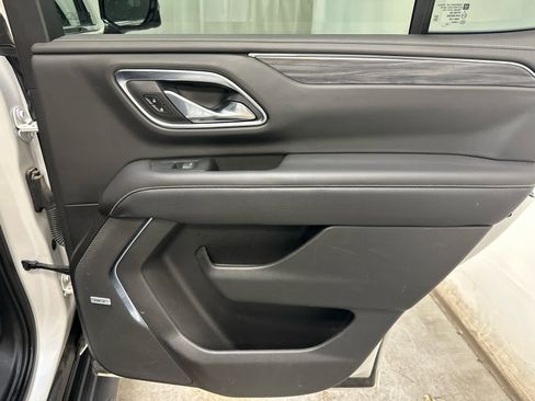 Used 2021 GMC Yukon SLT w/ SLT Luxury Plus Package image 30