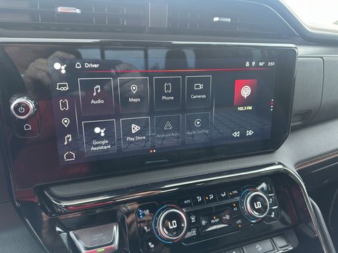 Used 2024 GMC Sierra 1500 AT4 w/ Technology Package image 16