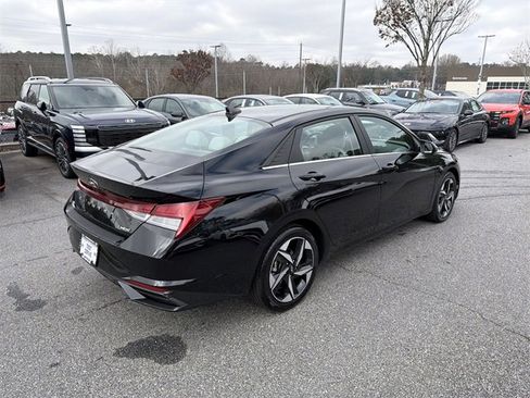 Certified 2022 Hyundai Elantra Limited image 7