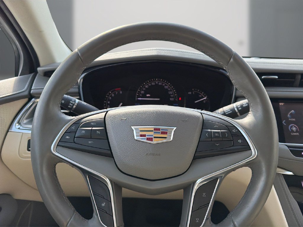 Used 2017 Cadillac XT5 Luxury FWD image 22