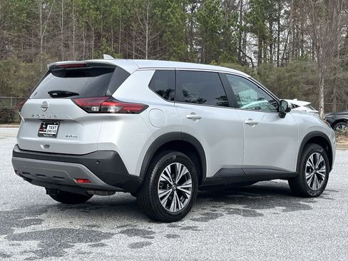 Certified 2022 Nissan Rogue SV image 24